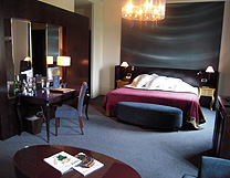 Bedroom Suite at Hotel de la Paix