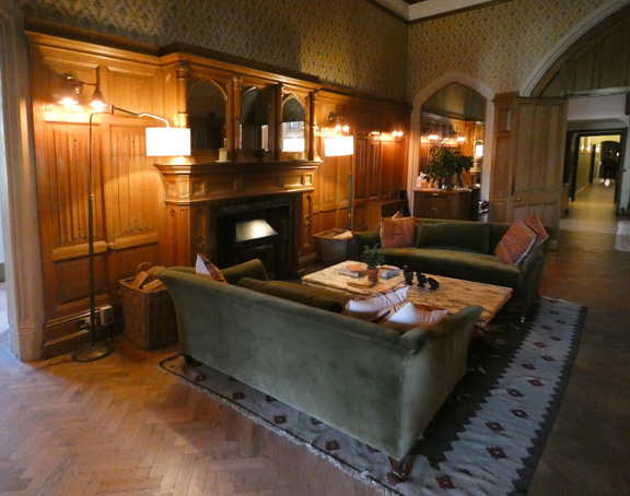 Oakley Court Hotel Bar Lounge