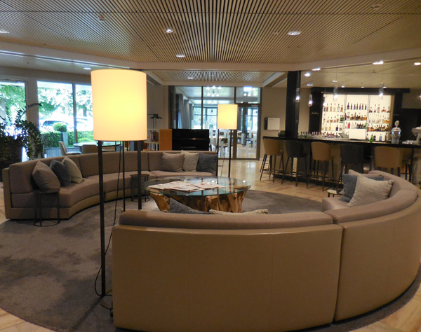 Interior Lobby Seepark Thun Hotel