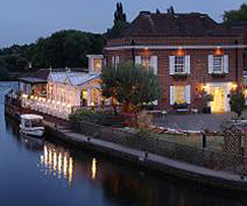 Compleate Angler Hotel_marlow